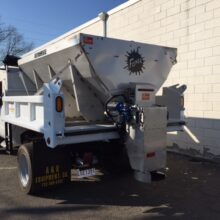 Fisher 4.5 Steelcaster electric spreader